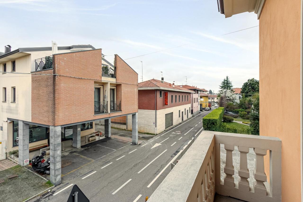 Al 33 Di Via Roma - Apartments Кардано ал Кампо Екстериор снимка