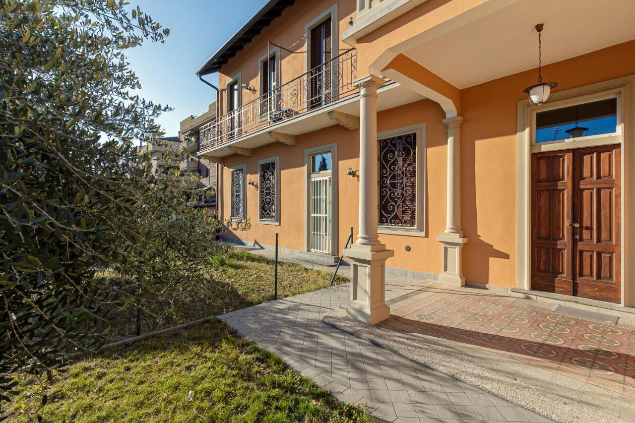 Al 33 Di Via Roma - Apartments Кардано ал Кампо Екстериор снимка