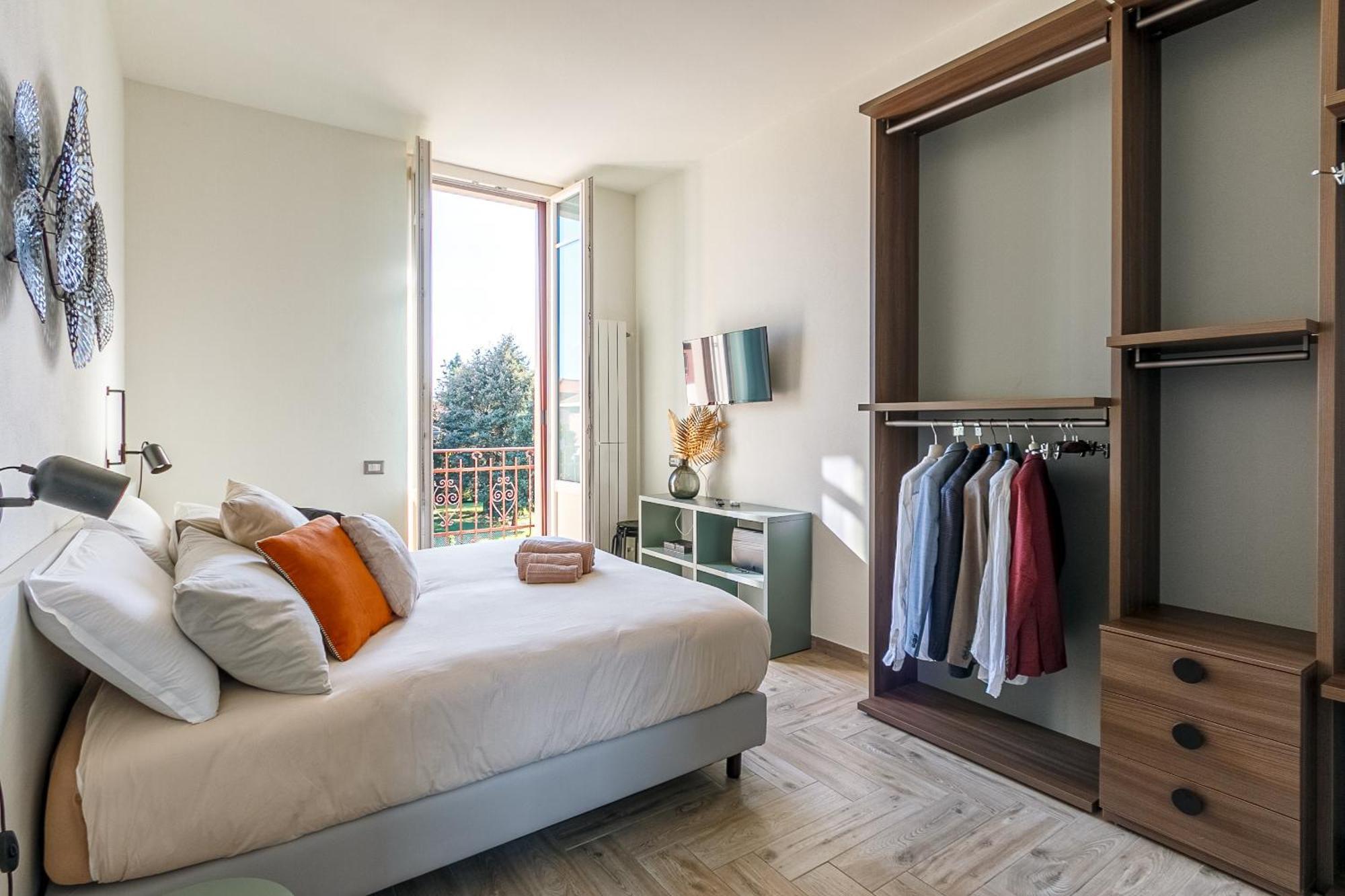 Al 33 Di Via Roma - Apartments Кардано ал Кампо Екстериор снимка